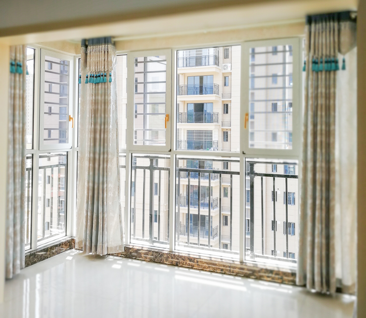 都是封陽臺，為何差別會這么大！設計師：窗型選對了嗎？