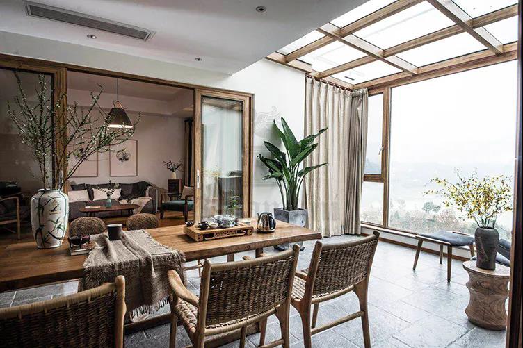 門窗十大品牌提醒您，打造優(yōu)秀的團隊力量是關(guān)鍵！